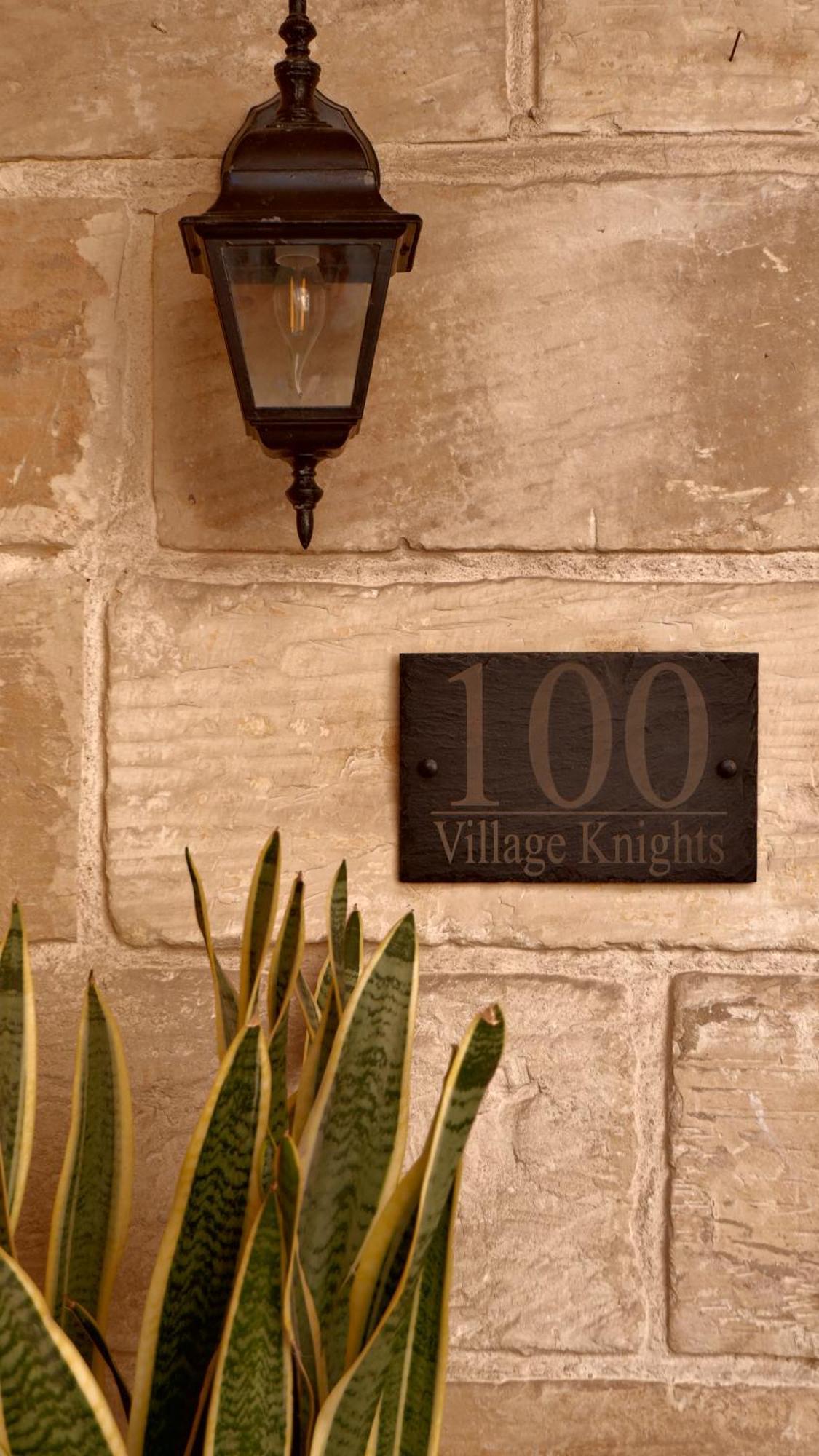 Village Knights Accommodation Żebbuġ Exteriör bild